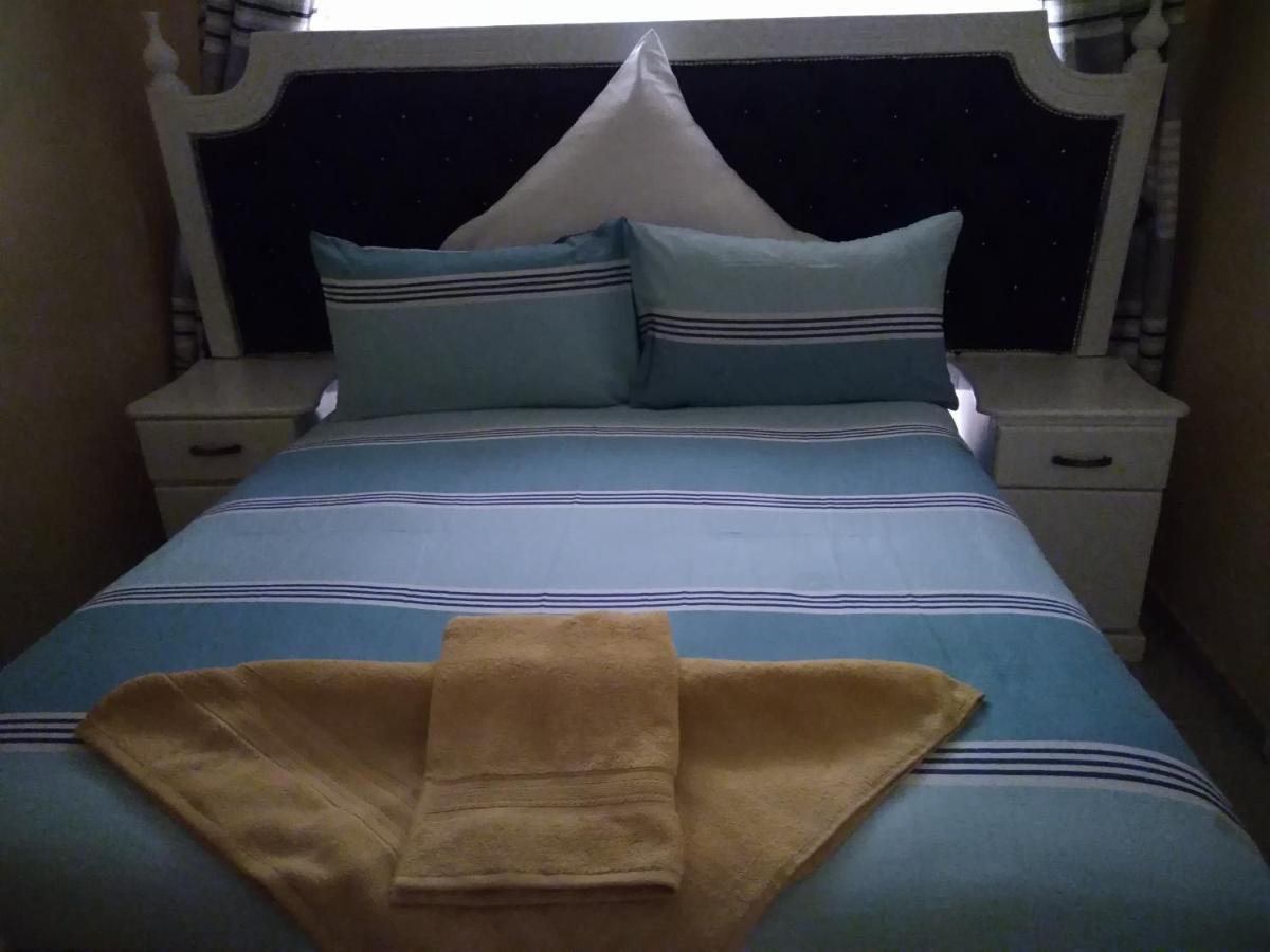 The Crown Inn Guest House Northwood 外观 照片